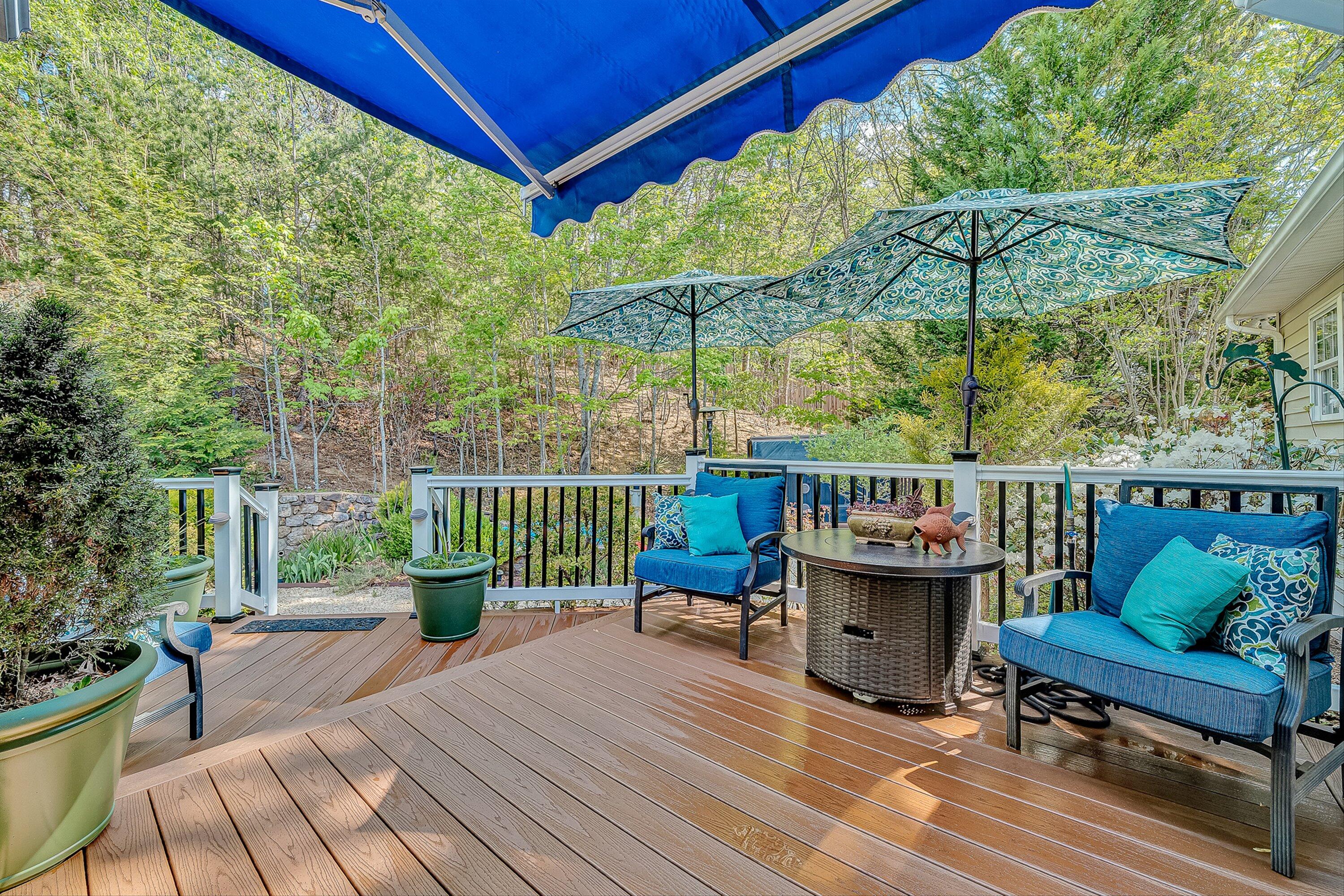 4723 Norwood Street Southwest Roanoke, VA 24018 - Photo 67 of 84 a view of a deck with furniture and a yard