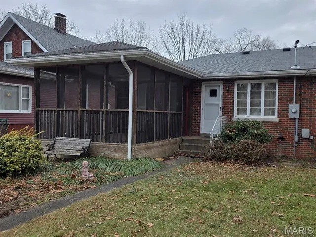 $155,000 | 1600 Lemon Street, Highland, IL 62249