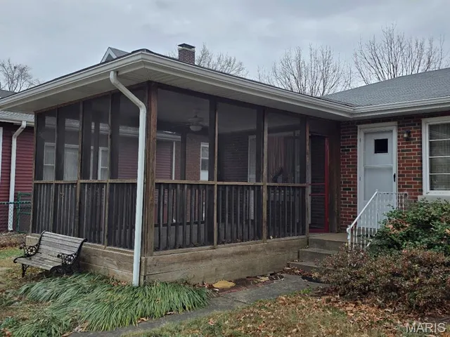 $155,000 | 1600 Lemon Street, Highland, IL 62249