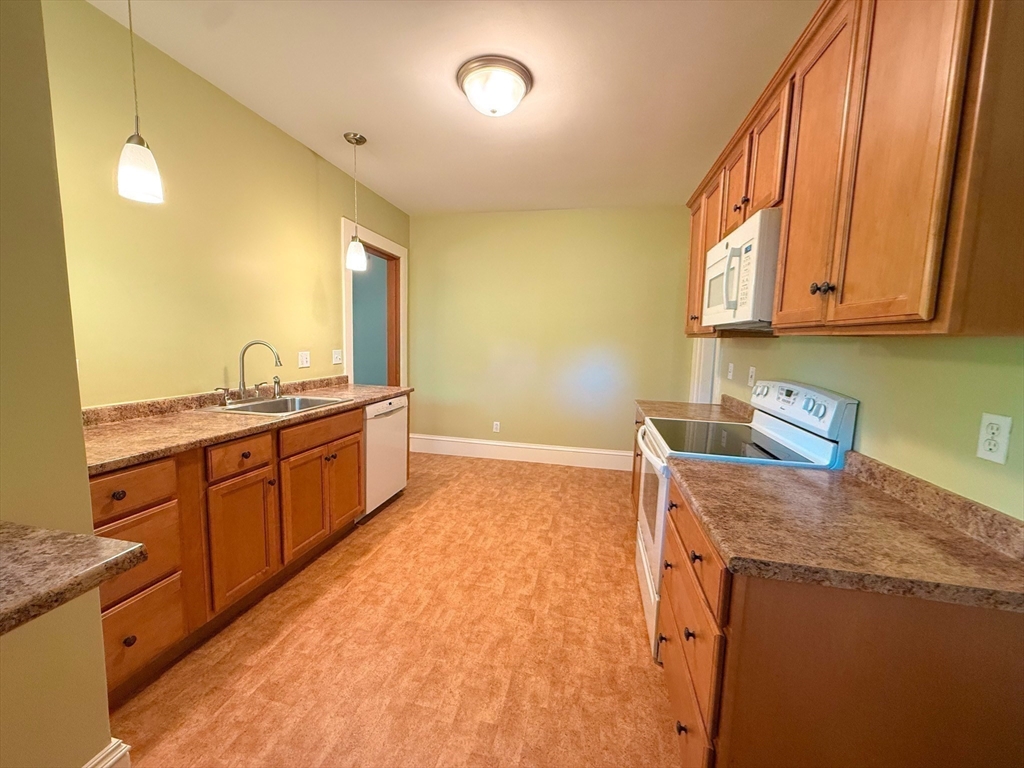 209 Bacon Street, Unit 1 Natick, MA 01760 - Photo 11 of 20