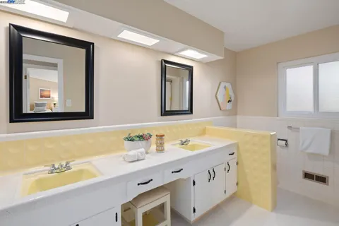 $1,500,000 | 2567 Humboldt Drive, San Leandro, CA 94577