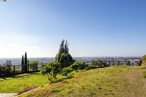 $1,500,000 | 2567 Humboldt Drive, San Leandro, CA 94577