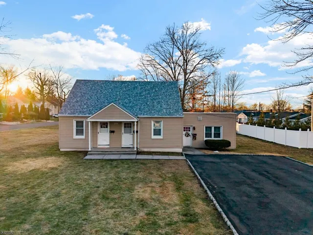 $750,000 | 973 Ellis Parkway, Edison, NJ 08820