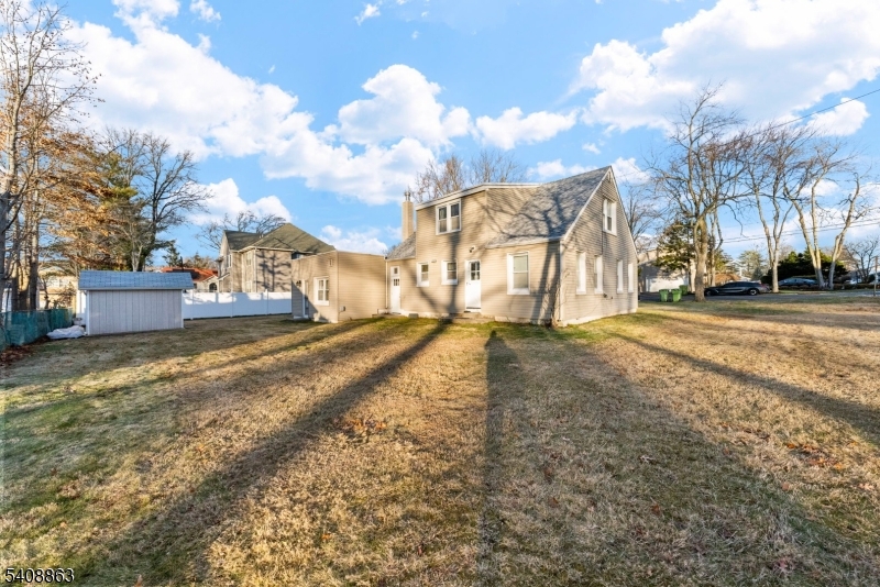 973 Ellis Parkway Edison, NJ 08820 - Photo 29 of 33