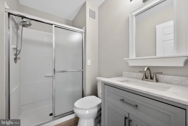 $2,700 | 306 The Woods, Cherry Hill, NJ 08003