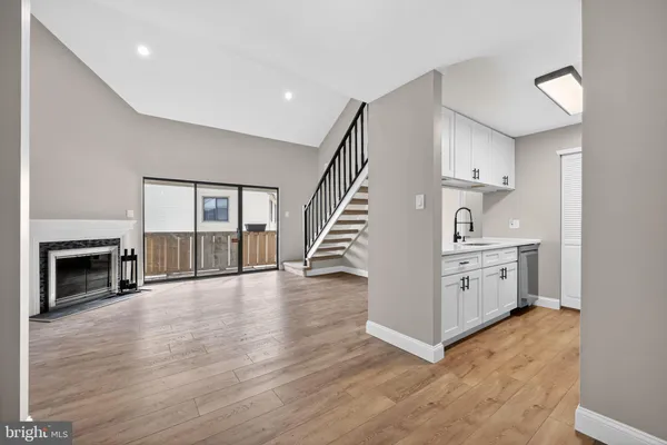 $2,700 | 306 The Woods, Cherry Hill, NJ 08003