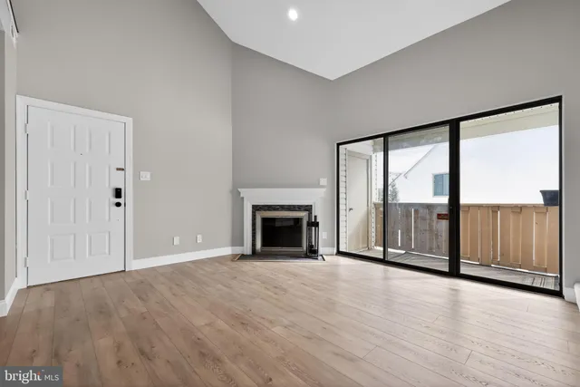 $2,700 | 306 The Woods, Cherry Hill, NJ 08003