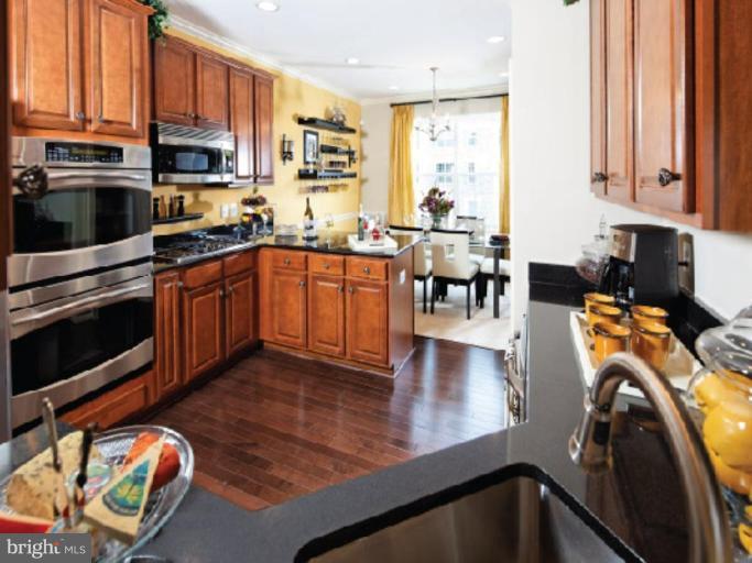 23050 Meadow Mist Road, Unit 25 Clarksburg, MD 20871 - Photo 6 of 10 Kitchen