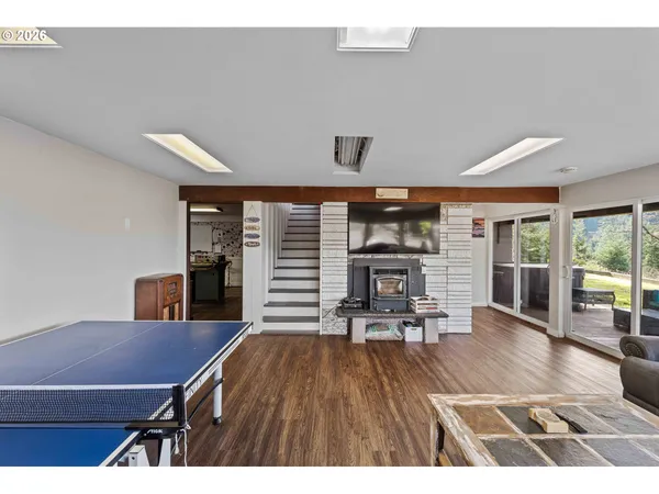 $825,000 | 94532 Golf Course Lane, North Bend, OR 97459