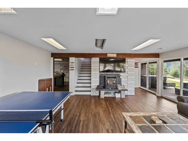 $825,000 | 94532 Golf Course Lane, North Bend, OR 97459