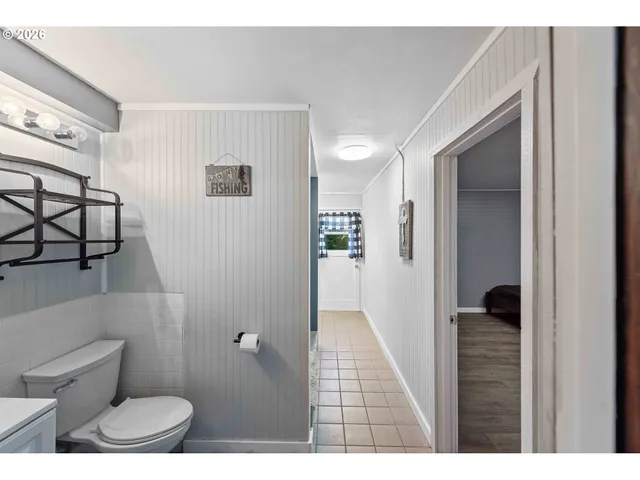 $825,000 | 94532 Golf Course Lane, North Bend, OR 97459