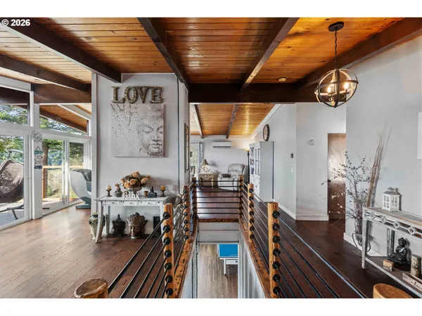 $825,000 | 94532 Golf Course Lane, North Bend, OR 97459