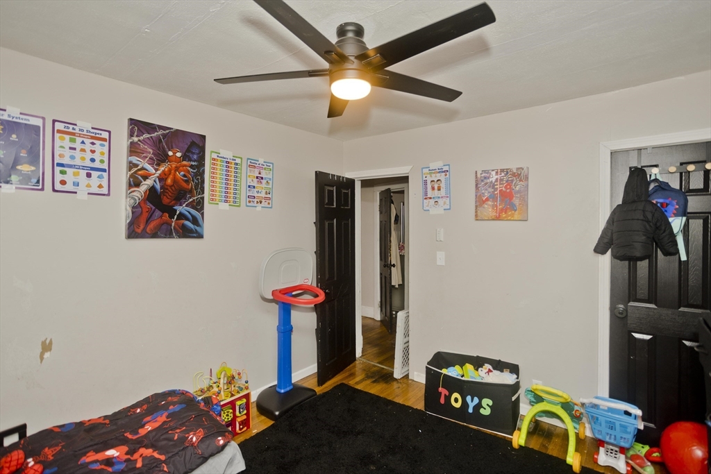 35 Merrimac Avenue Springfield, MA 01104 - Photo 25 of 29