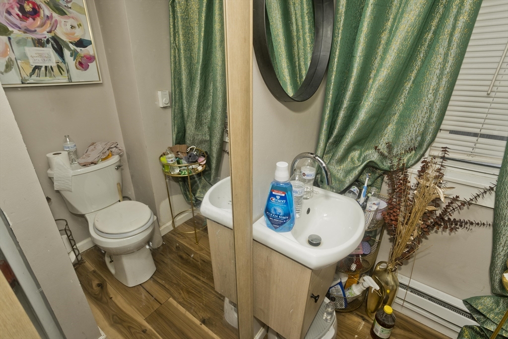 35 Merrimac Avenue Springfield, MA 01104 - Photo 7 of 29