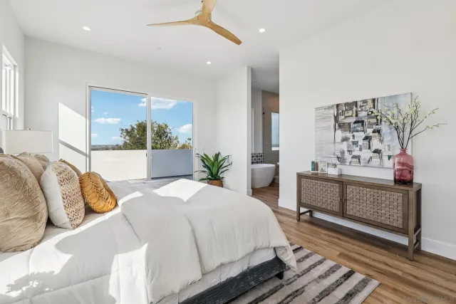 $3,249,000 | 1860 Illion Street, San Diego, CA 92110