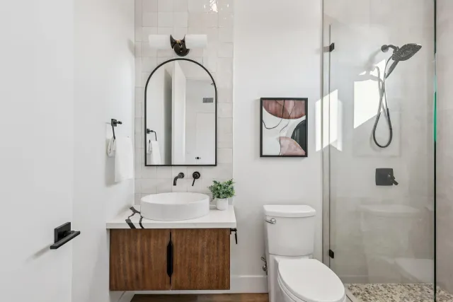 $3,249,000 | 1860 Illion Street, San Diego, CA 92110