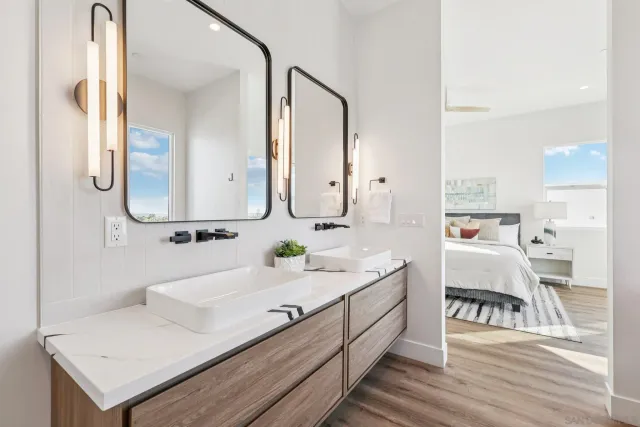 $3,249,000 | 1860 Illion Street, San Diego, CA 92110