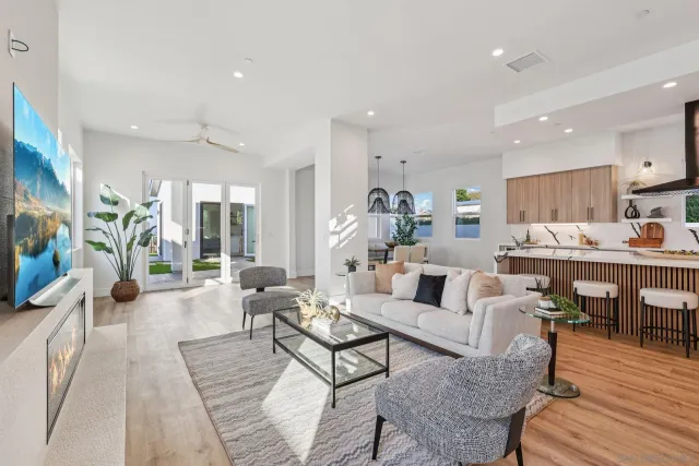 $3,249,000 | 1860 Illion Street, San Diego, CA 92110