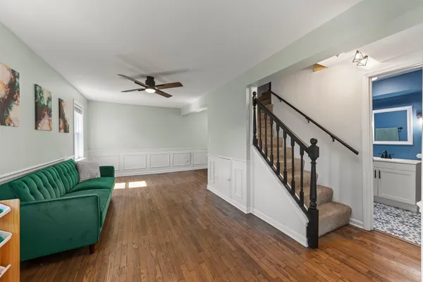 $475,000 | 934 South Highland Avenue, Arlington Heights, IL 60005