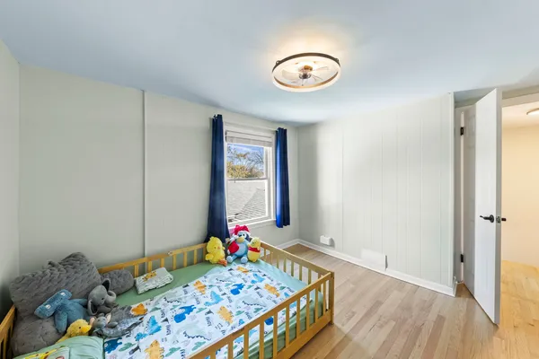 $475,000 | 934 South Highland Avenue, Arlington Heights, IL 60005
