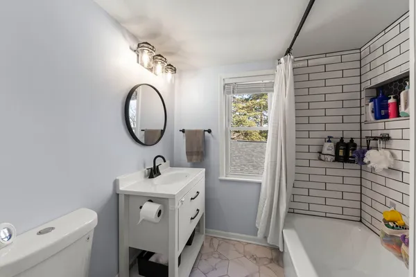 $475,000 | 934 South Highland Avenue, Arlington Heights, IL 60005