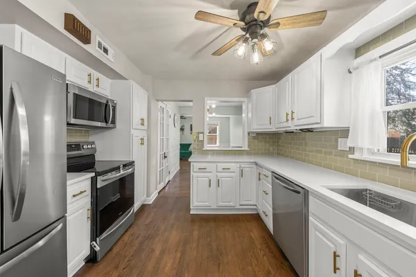 $475,000 | 934 South Highland Avenue, Arlington Heights, IL 60005