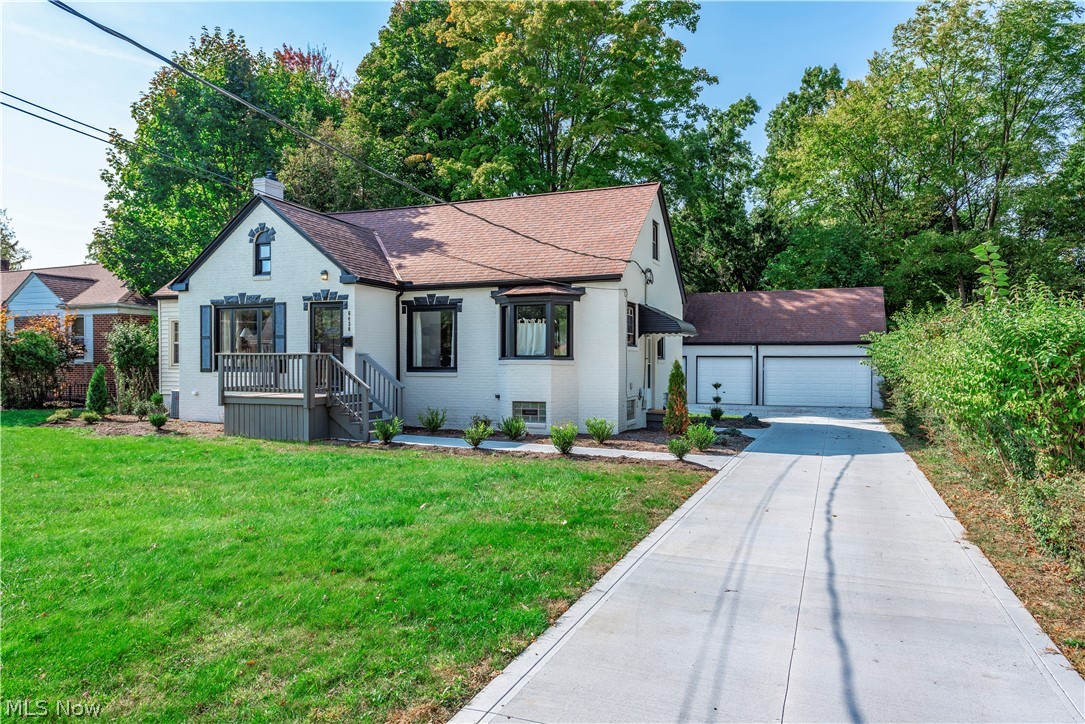 6430 Olde York Road Cleveland, OH 44130 - Photo 2 of 50