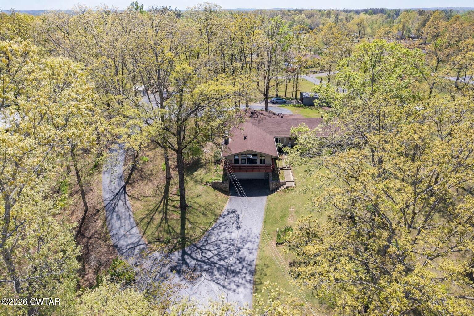 280 East Highland Street Decaturville, TN 38329 - Photo 2 of 49 510F5EF1-A7A3-465B-A115-1409D7AC44DF