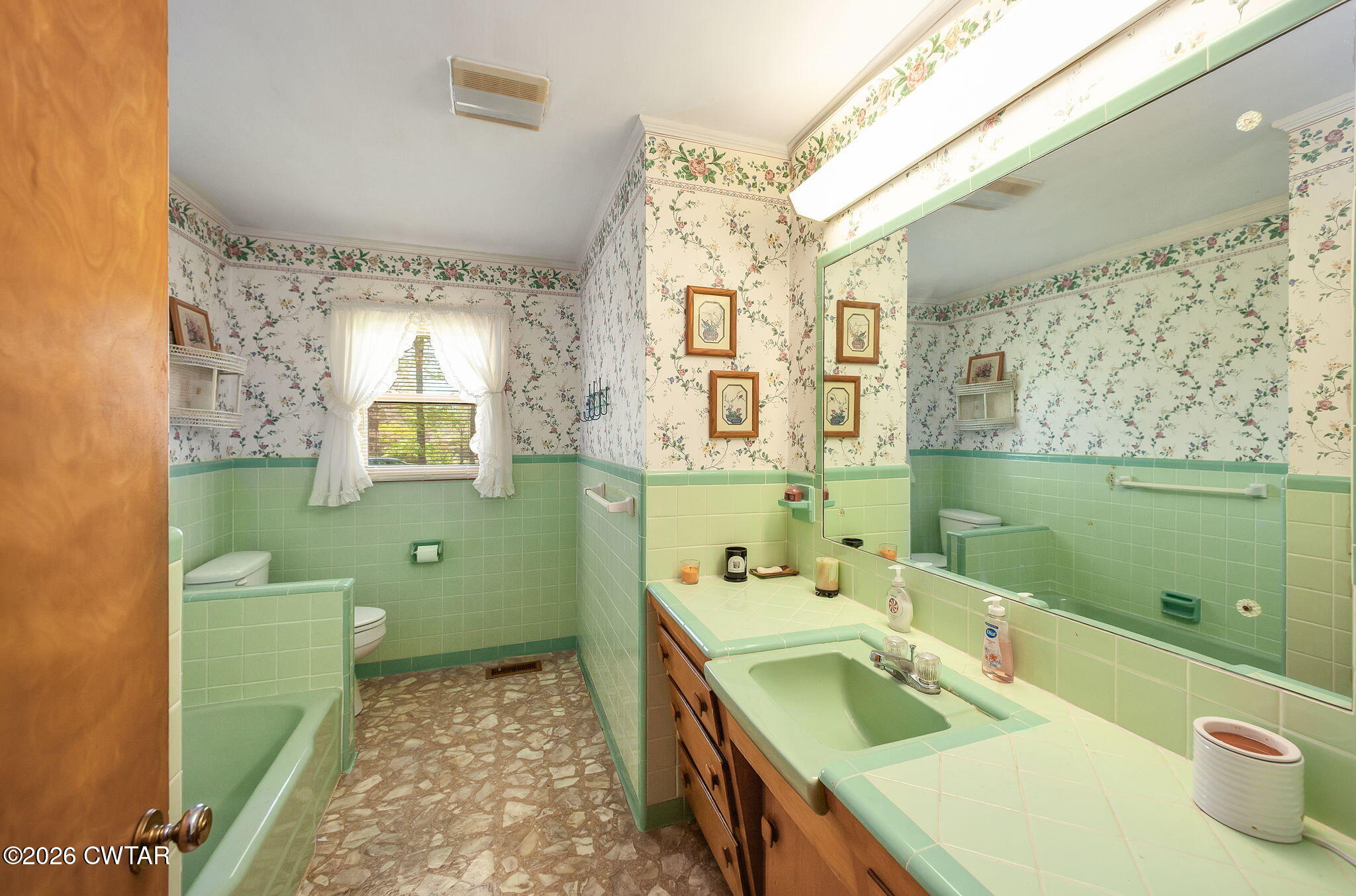 280 East Highland Street Decaturville, TN 38329 - Photo 33 of 49 Completed-32