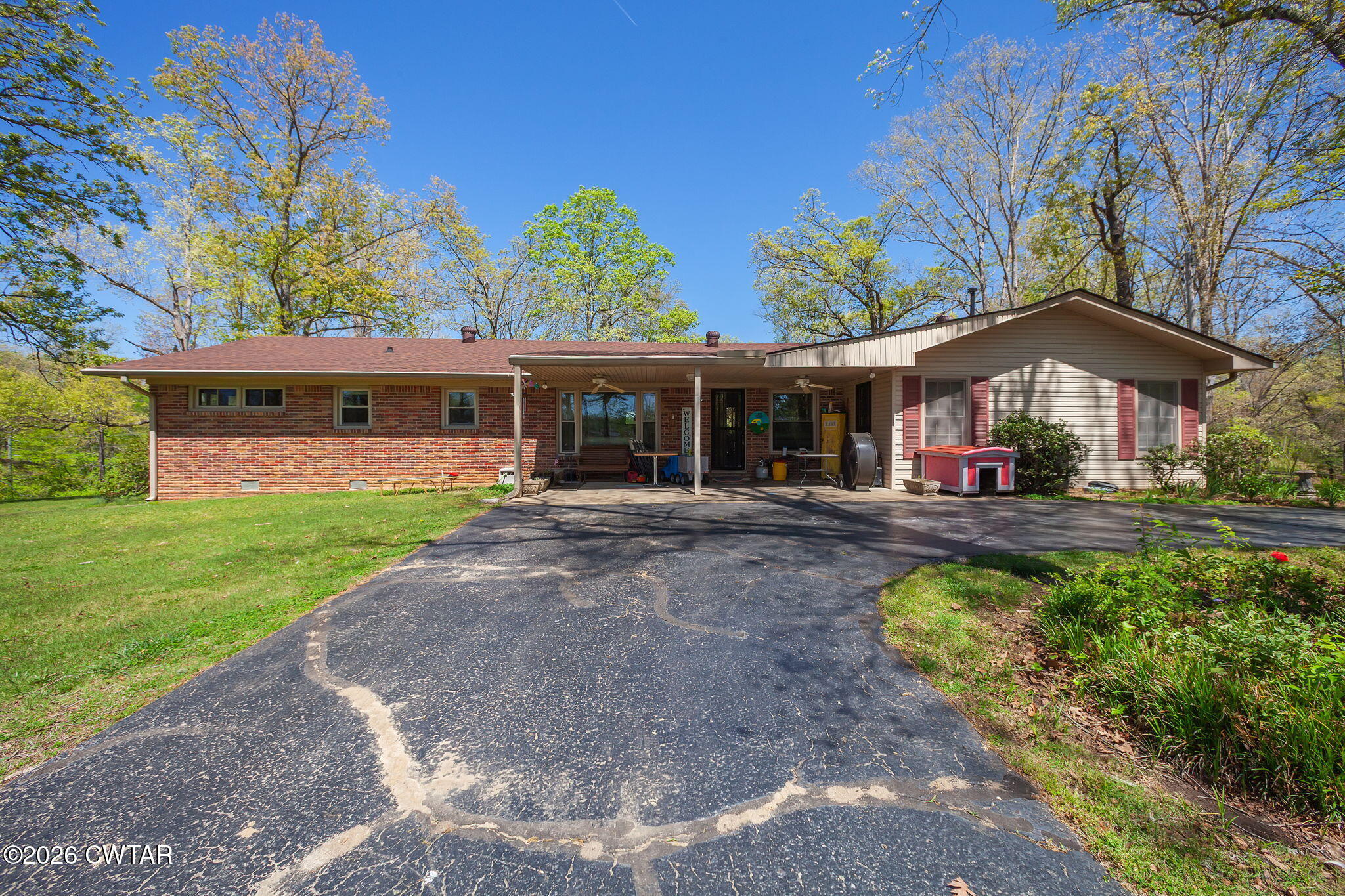 280 East Highland Street Decaturville, TN 38329 - Photo 5 of 49 Completed-47