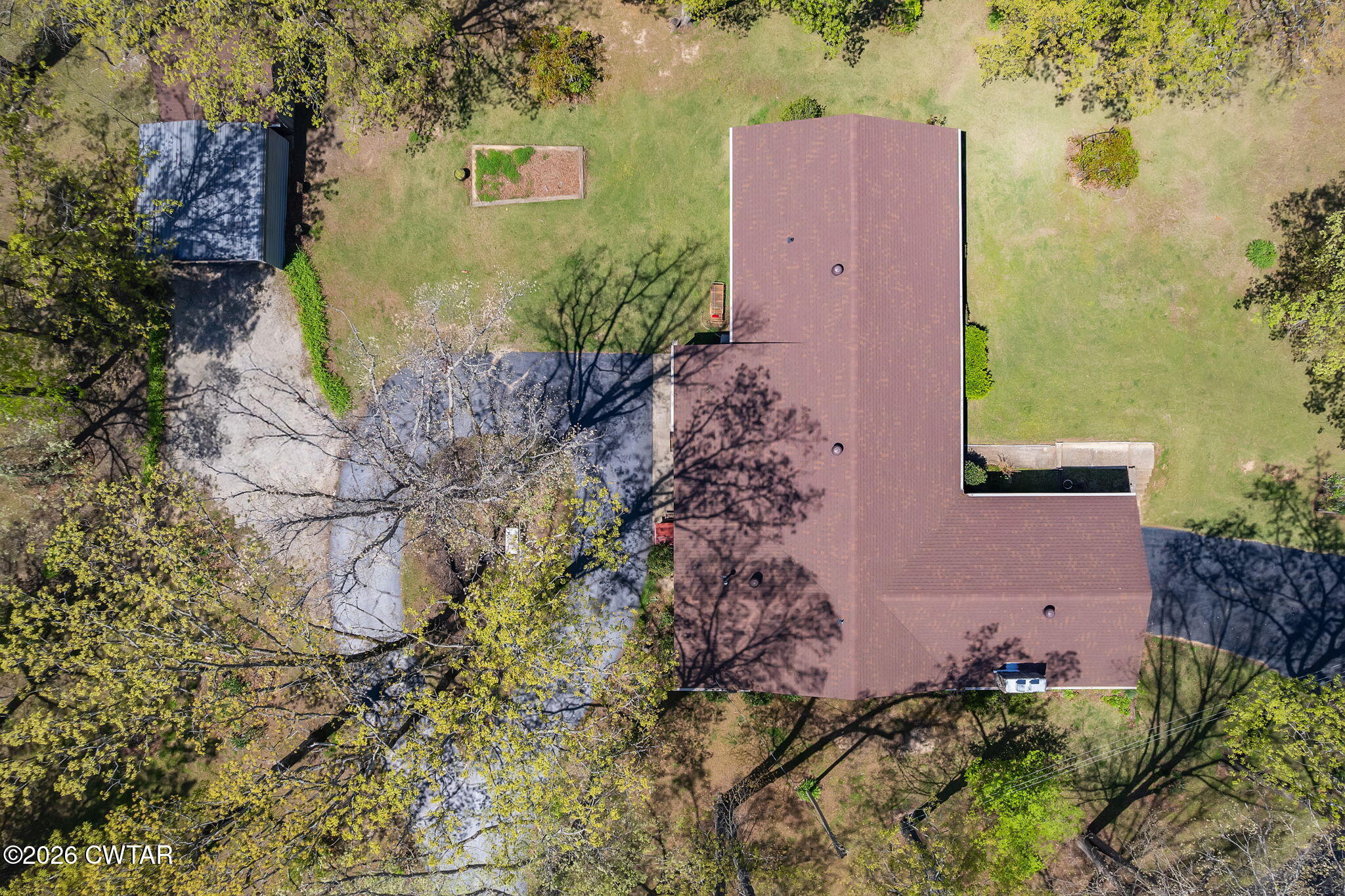 280 East Highland Street Decaturville, TN 38329 - Photo 8 of 49 Completed-3