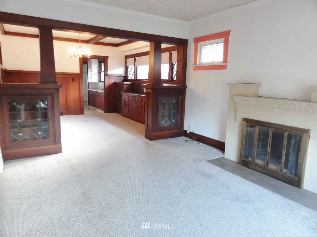 1719 North 47th Street Seattle, WA 98103 - Photo 2 of 23 Gallery Image 2