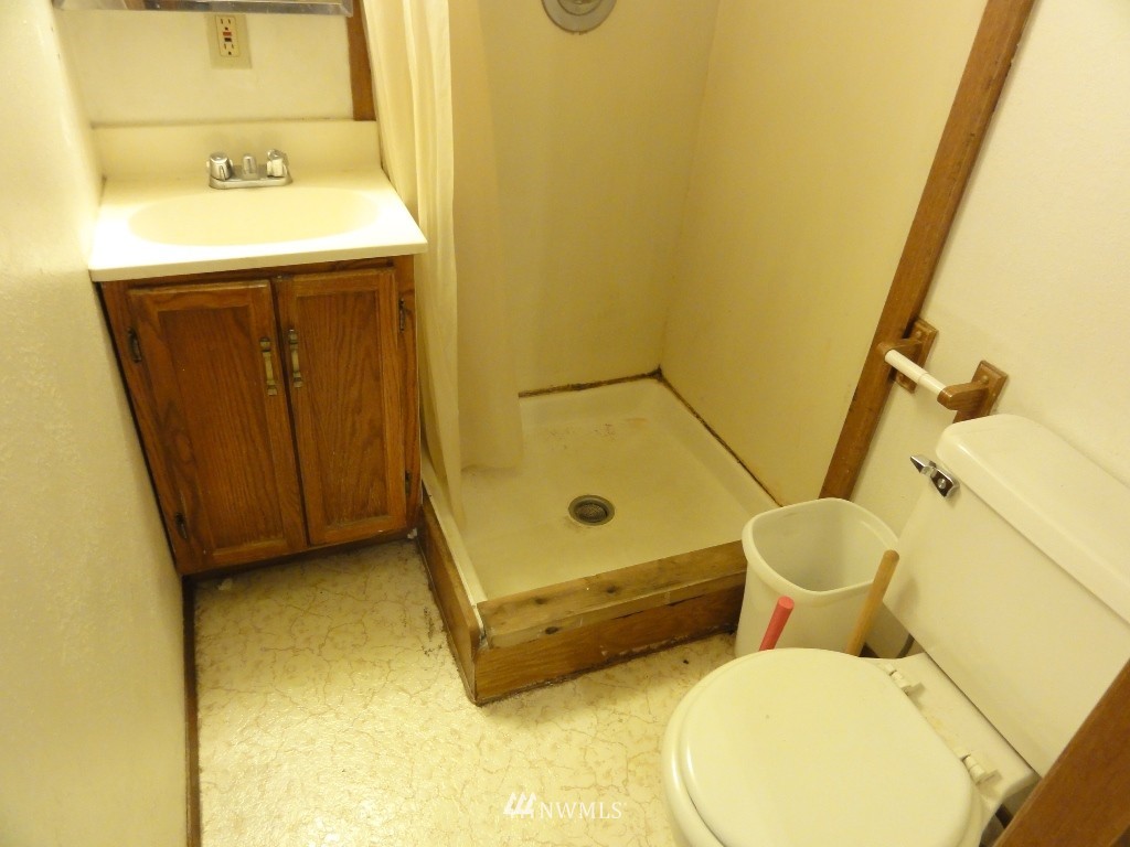 1719 North 47th Street Seattle, WA 98103 - Photo 21 of 23 Gallery Image 21