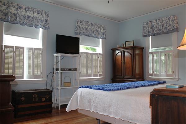 41 Rawson Road Quincy, MA 02170 - Photo 7 of 12 Gallery Image 7