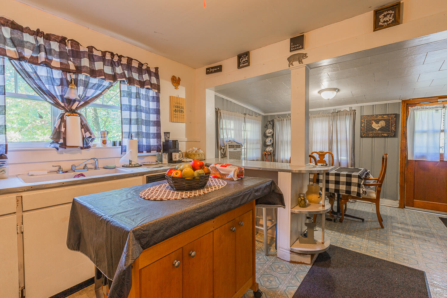 15 Broadway Road Rossville, GA 30741 - Photo 9 of 40 15 Broadway St HD_-34