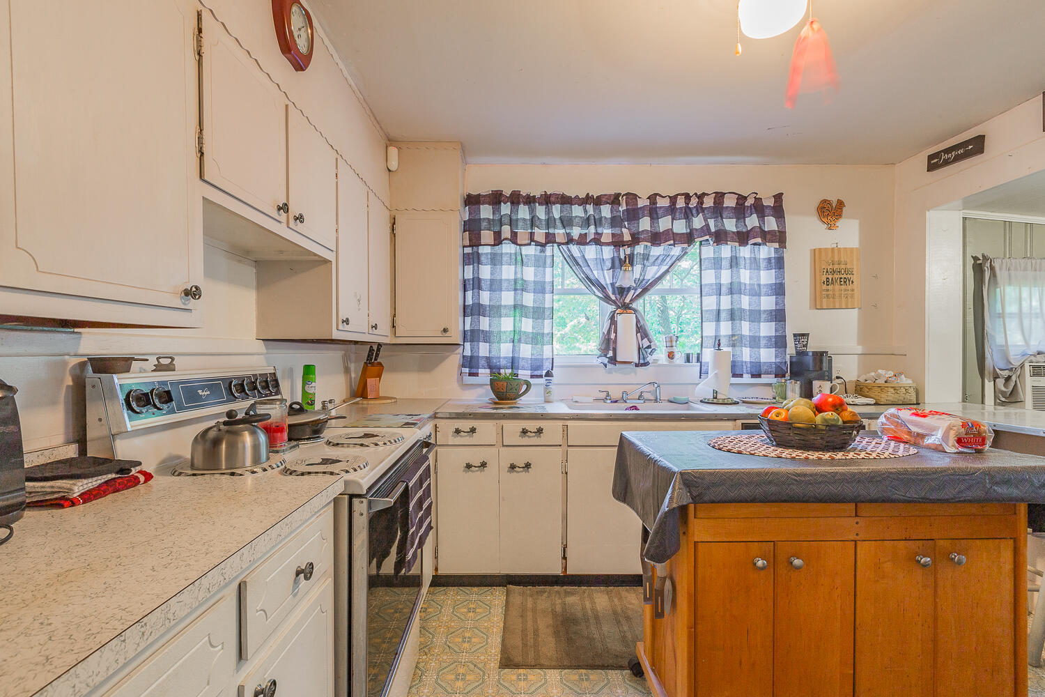 15 Broadway Road Rossville, GA 30741 - Photo 10 of 40 15 Broadway St HD_-33