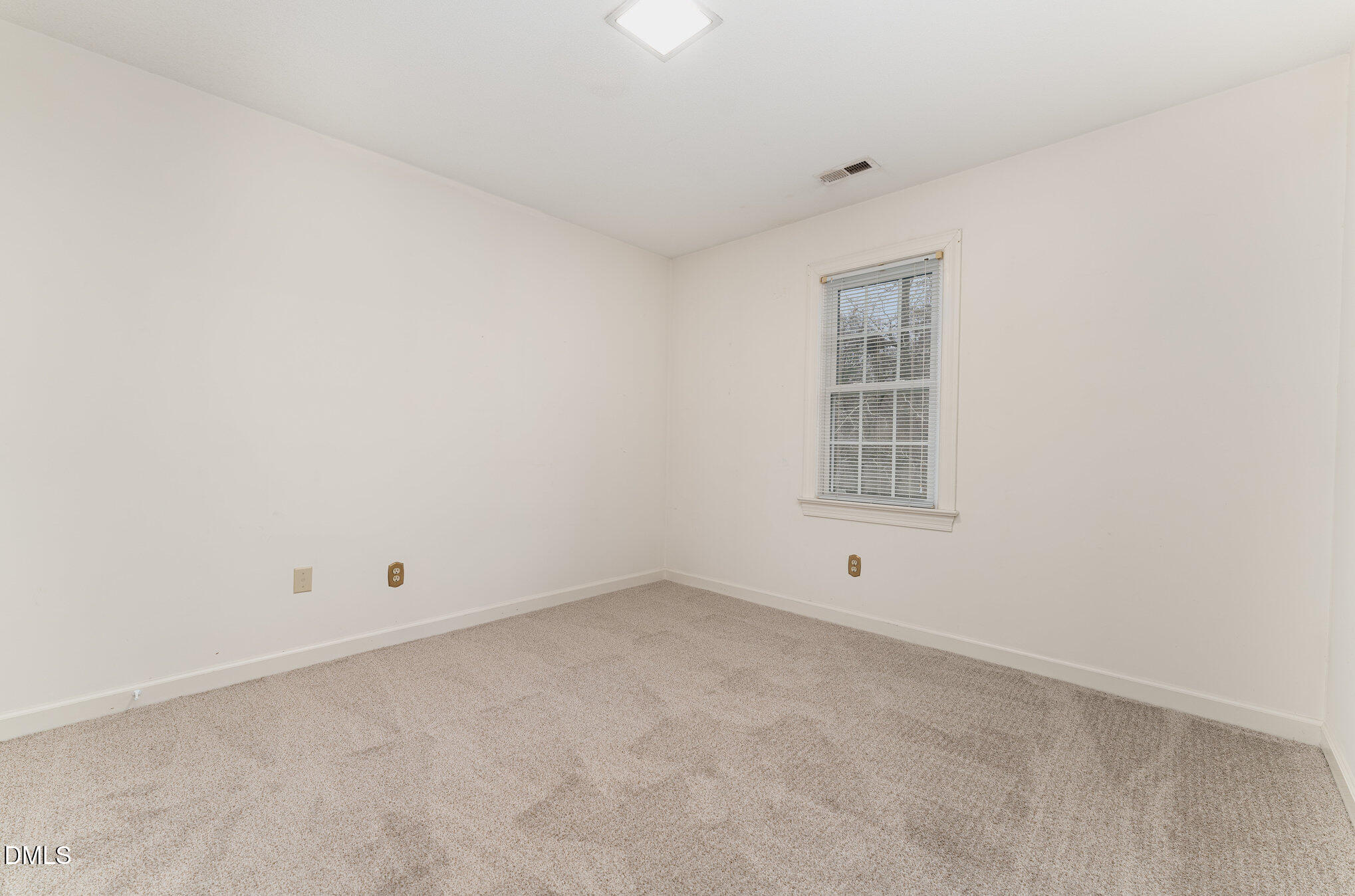 1100 Sudbury Court Raleigh, NC 27609 - Photo 44 of 56 a view of an empty room
