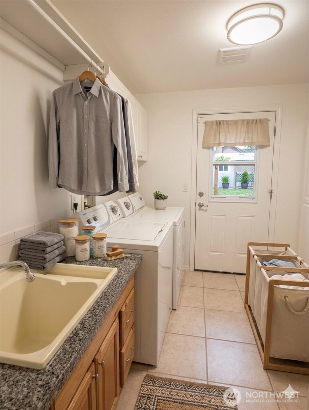 5006 Northeast 6th Street Renton, WA 98059 - Photo 13 of 18 Gallery Image 13