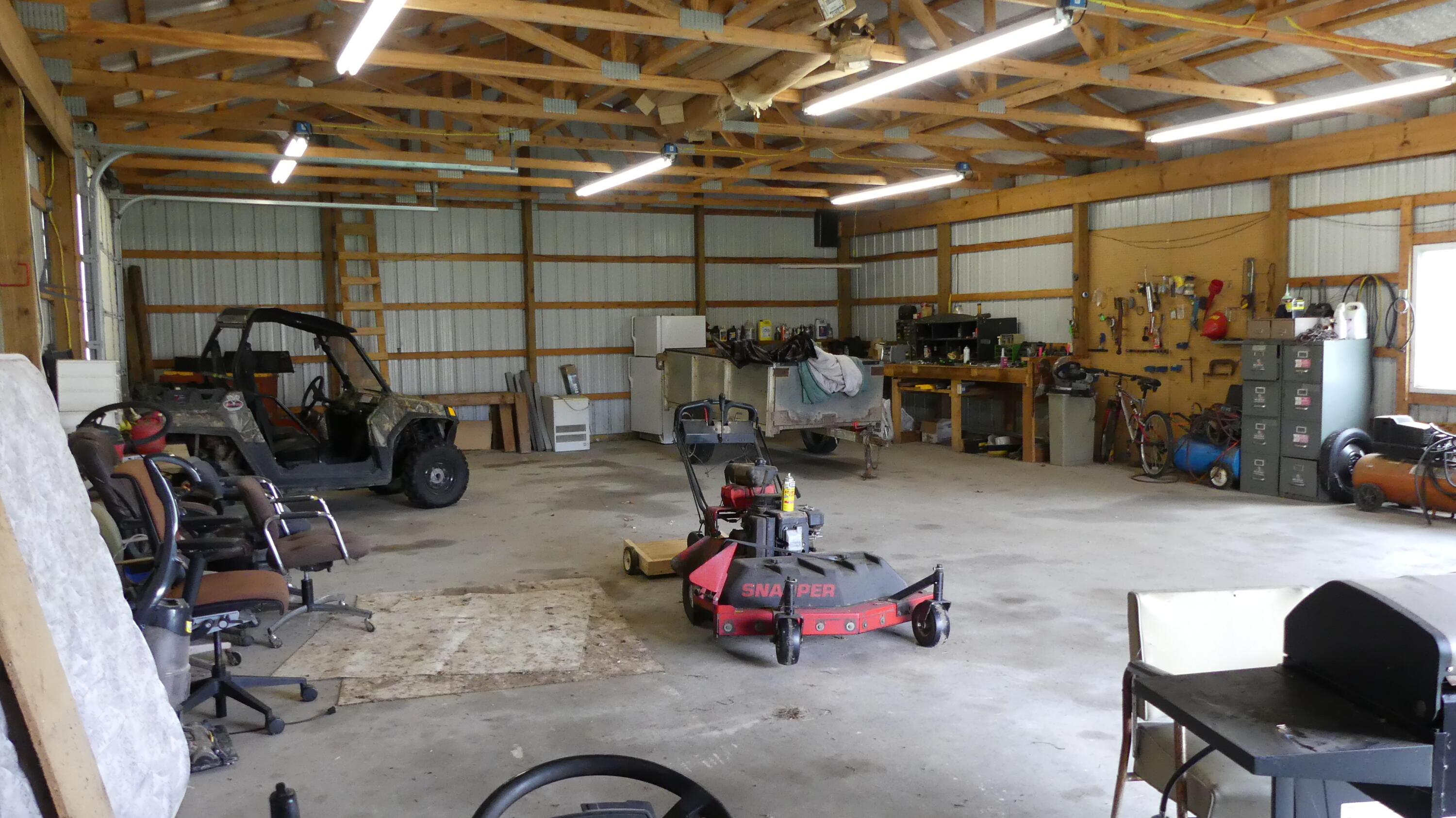2390 North Larson Road Fountain, MI 49410 - Photo 29 of 65 P1050482