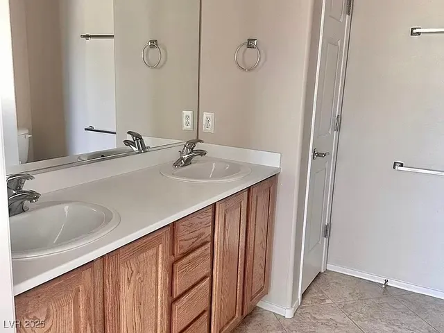 $2,100 | 2603 Solera Moon Drive, Henderson, NV 89044