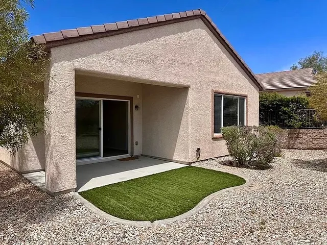 $2,100 | 2603 Solera Moon Drive, Henderson, NV 89044