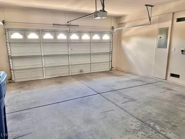 $2,100 | 2603 Solera Moon Drive, Henderson, NV 89044