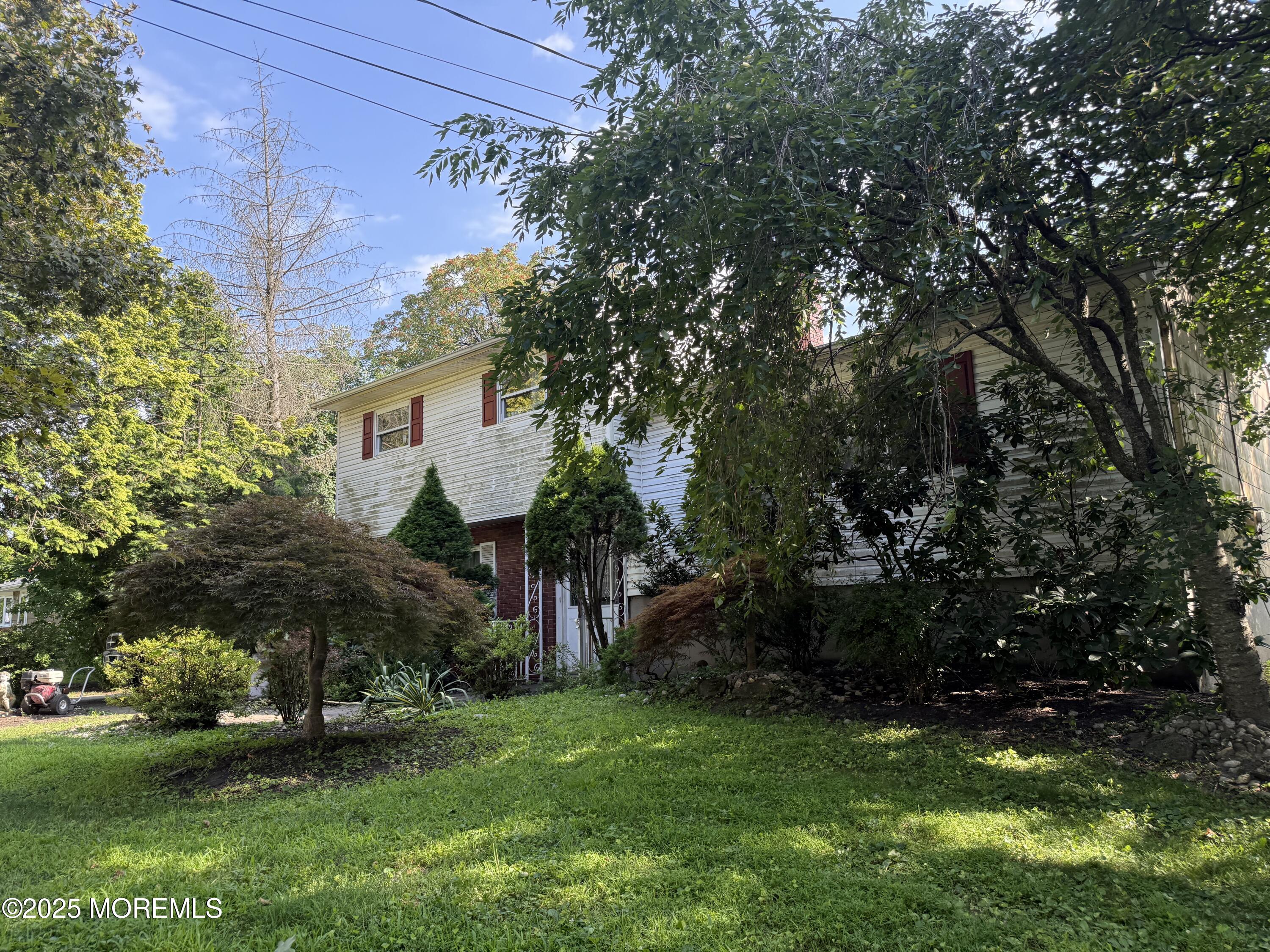 27 Middlesex Road Matawan, NJ 07747 - Photo 2 of 4 IMG_1668
