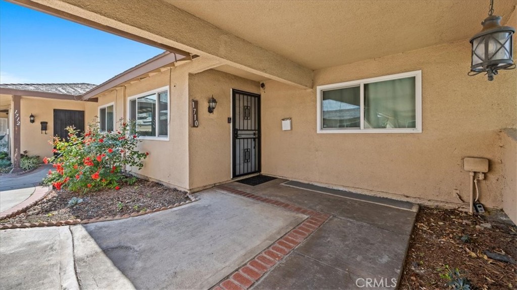 1710 Appleton Way Pomona, CA 91767 - Photo 4 of 29