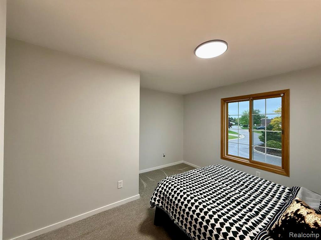 92 Foxboro Drive Rochester Hills, MI 48309 - Photo 46 of 57