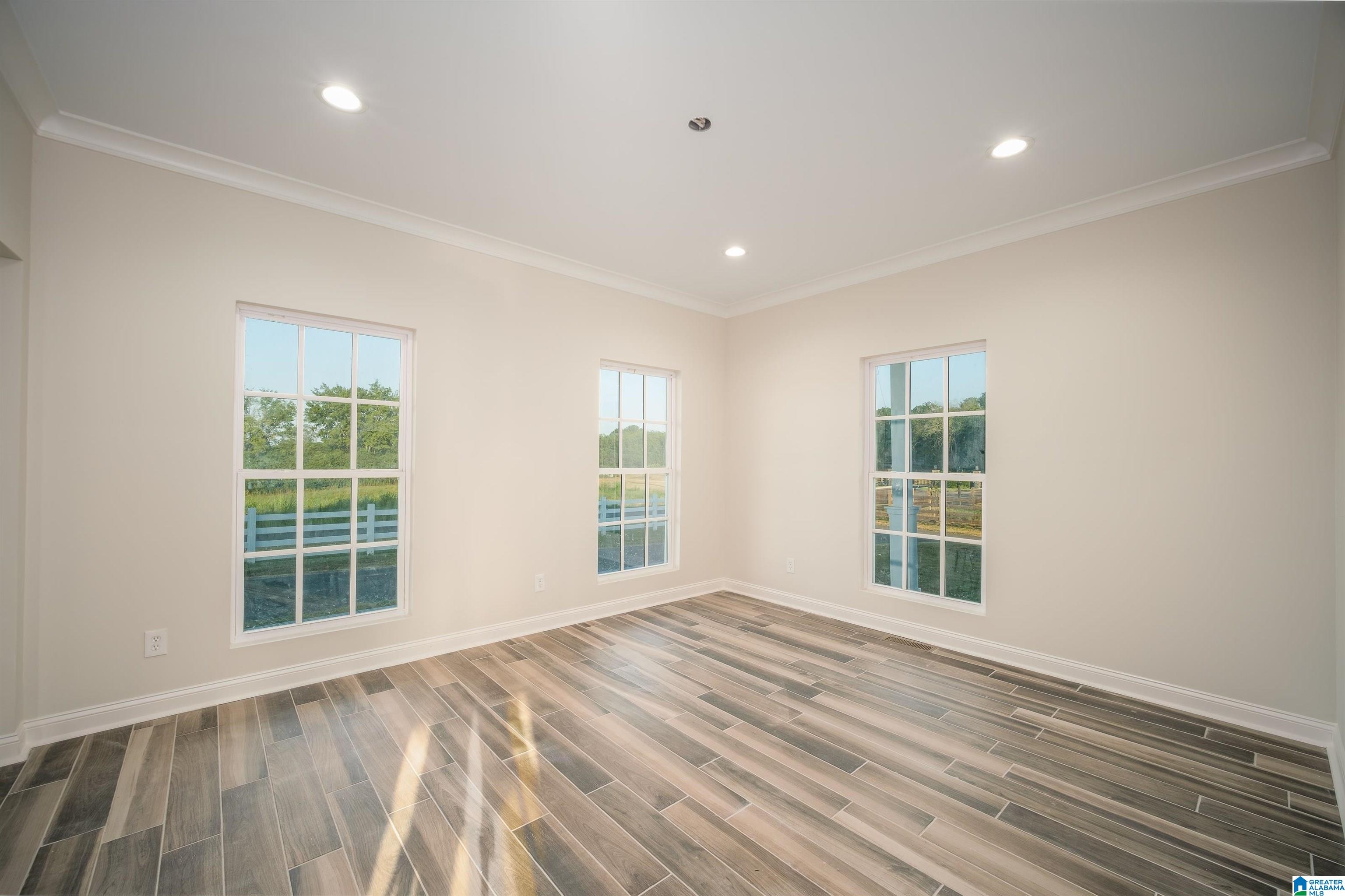 241 Bluegrass Lane Jasper, AL 35503 - Photo 13 of 53
