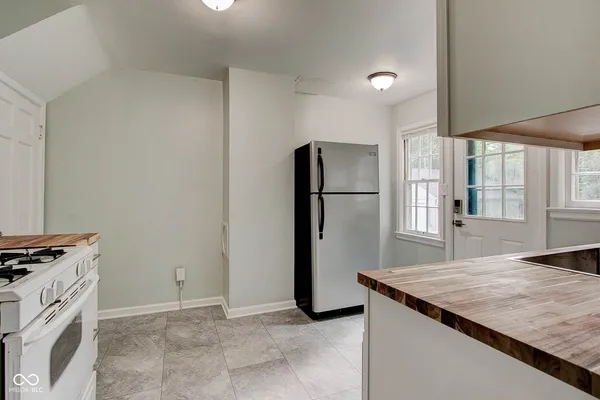 $1,925 | 5043 Boulevard Place, Indianapolis, IN 46208