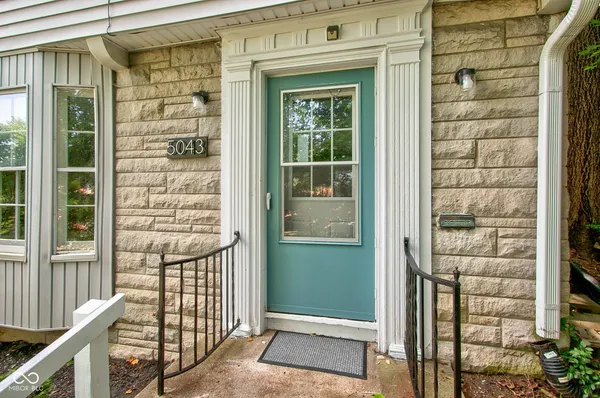 $1,925 | 5043 Boulevard Place, Indianapolis, IN 46208