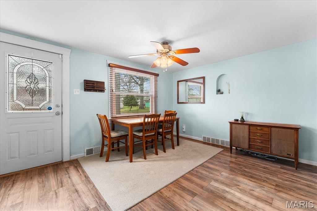 615 Portland Avenue Belleville, IL 62220 - Photo 6 of 27