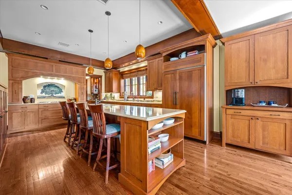 $1,950,000 | 431 Laurel Avenue, Wilmette, IL 60091